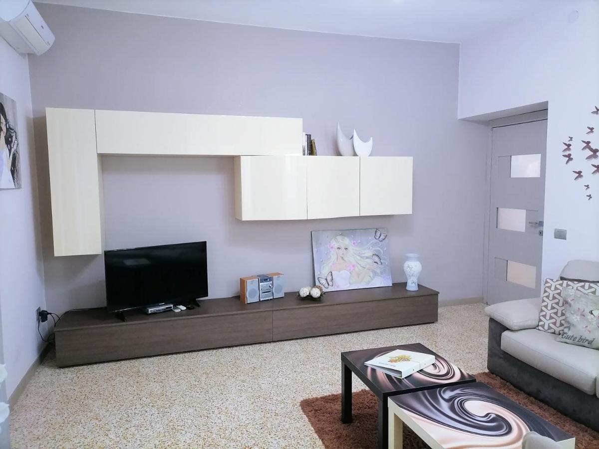 La Casa Di Giulia Apartman Caserta Kültér fotó