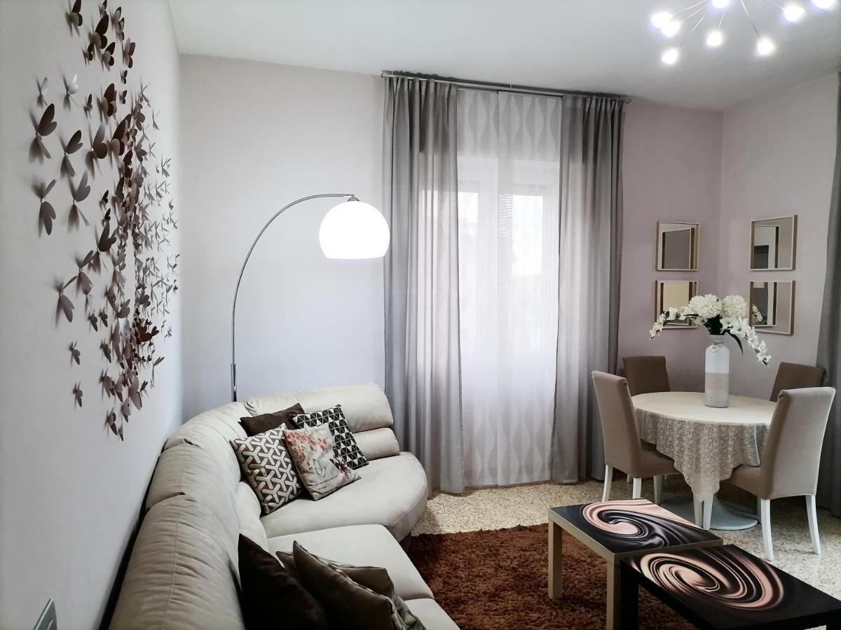 La Casa Di Giulia Apartman Caserta Kültér fotó